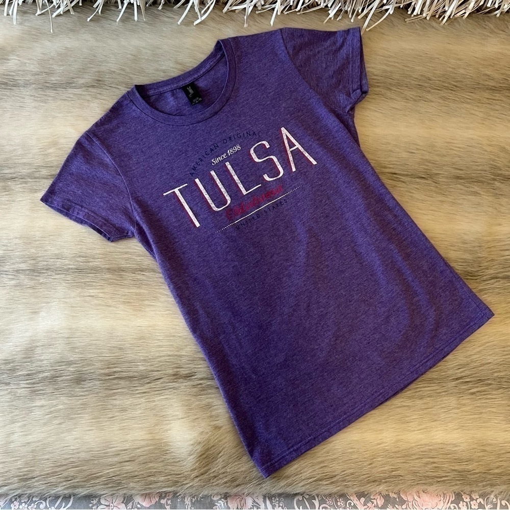 Y2K TULSA OK Souvenir T-Shirt S Purple Short Sleeve Fitted Lightweight 1898